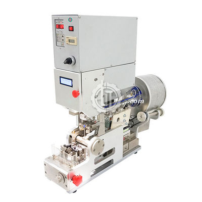 a máquina de friso do fio 0.5-0.7Mpa semi automático para o fio de borracha sela a introdução da carga